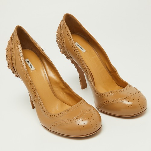 Miu Miu Beige Brogue Patent Leather Crystal Embellished Round Toe Pumps Size 38 - Picture 4 of 9