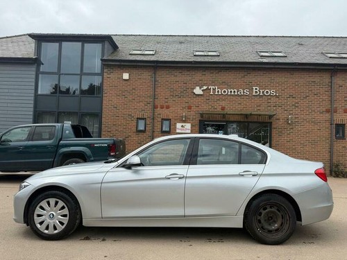 2013 BMW 3 Series 2.0 318d Luxury Euro 5 (s/s) 4dr SALOON Diesel Manual - Picture 6 of 24