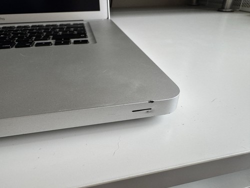 Apple MacBook ProA1286 Intel Quad Core i7 2.6Ghz 15" 16GB RAM 256GB SSD 2012 9,1 - Picture 22 of 24
