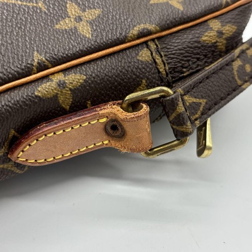 Louis Vuitton Danuve M45266 Monogram Leather Used Classic Bag - Picture 13 of 20