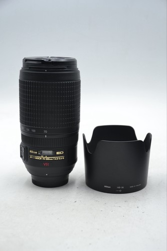 Nikon AF-S VR NIKKOR 70-300mm f/4.5-5.6G IF-ED Lens With Lens Caps And Hood - Picture 1 of 14