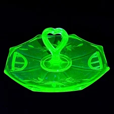 Vtg Green VASELINE GLASS Uranium Small Tidbit Tray Serving Dish Etched - GLOWS