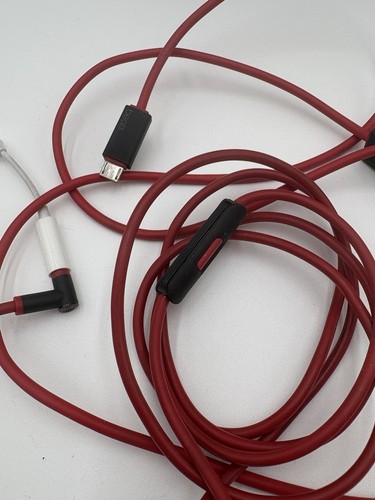 Beats by Dr Dre Studio 2.0 Over the Ear Headphones B0500 Wired Black Red - Picture 9 of 10
