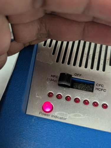 Robinair Tif Refrigerant Leak Detector Model 5650  - Picture 7 of 10