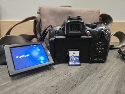 Canon PowerShot SX20 IS 12.1MP 20x Zoom Digital Camera-Flip LCD