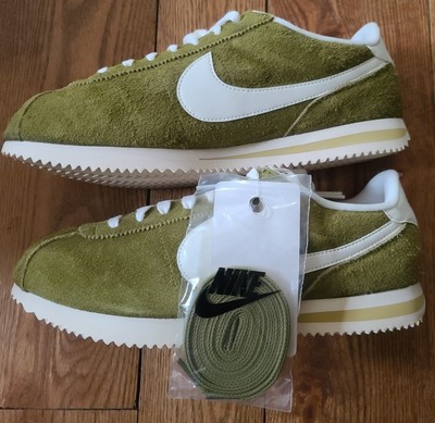 NIB men's 10 Nike Cortez SE Vintage Suede Shoes Pacific Moss/Sail #HF3142-300 
