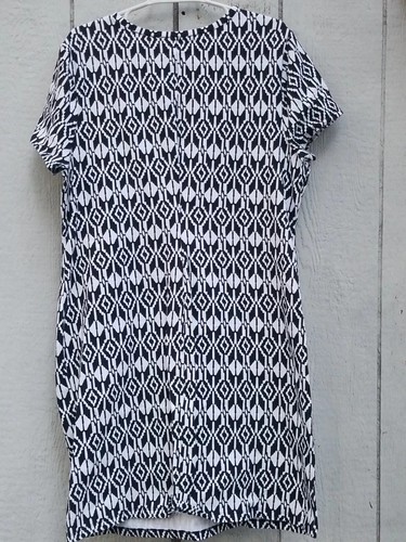 Womens Old Navy Black & White Geometric Print ( Hurts Your Eyes) Dress, XXL TTG - Picture 4 of 6