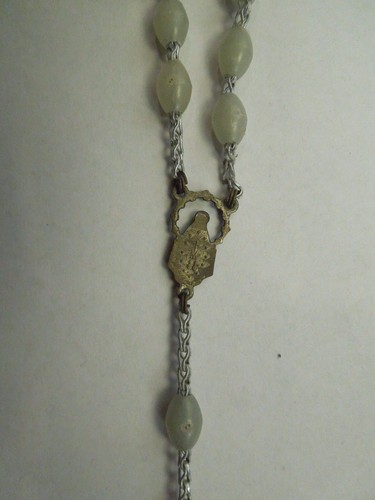 Vintage Beaded Rosary Italy Beads Religious Christianity Catholic Glow in Dark - Picture 6 of 11