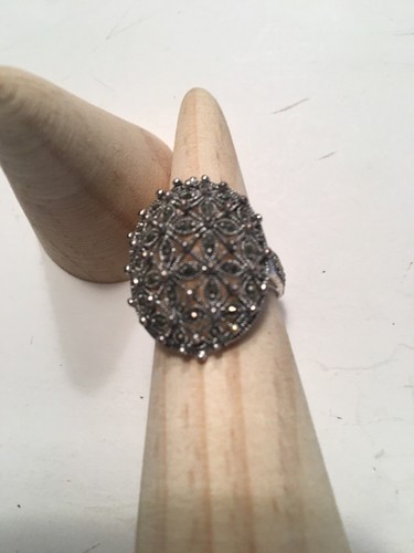 Jewelry Costume Rings Lot Of 5 Sizes 4-7. Silver Colored Diamond Accents - Picture 6 of 7