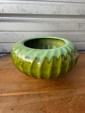 Vintage 1950's/60's California Pottery Large 11" Swirl Green Glazed Bowl J-18