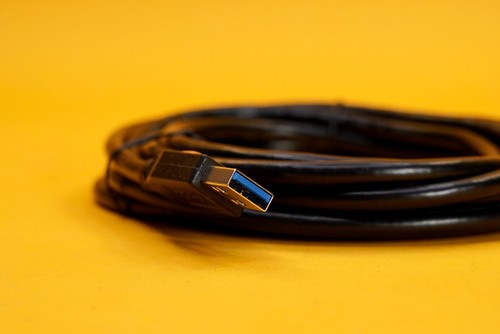 TETHERTOOLS USB 3.0 to Micro-B 10' Black - Picture 4 of 5