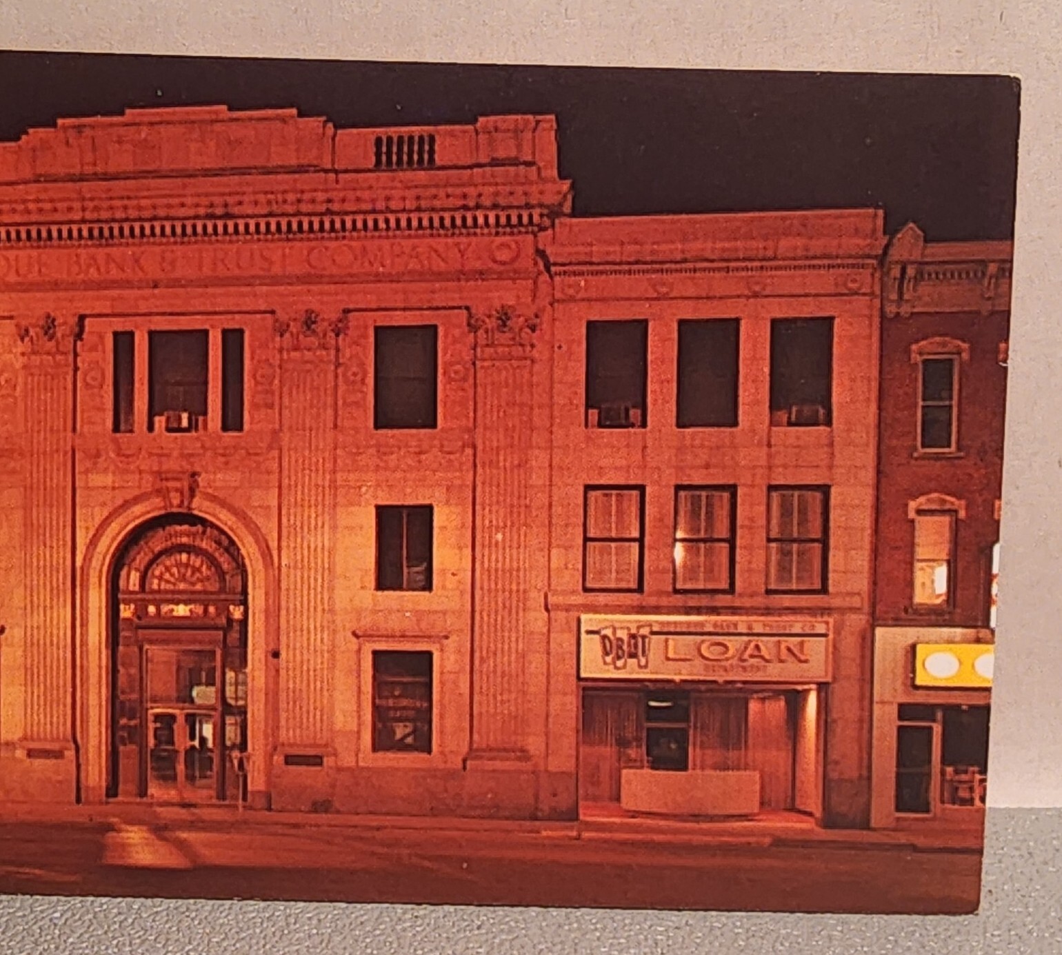 Vintage Picture Postcard Of The "Dubuque Bank & Trust Co." Dubuque