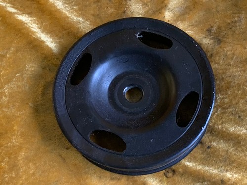 AUDI A1 / 8X Riemenscheibe Kurbelwelle 03D105255D