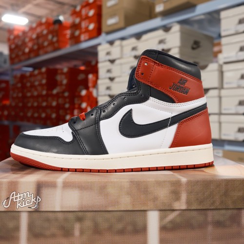 Jordan 1 Retro High OG Black Toe Reimagined DZ5485-106 Men's - 第 2/12 張圖片