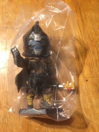 Destiny 2: Cayde-6 Vinyl Figure Preorder Gamestop Exclusive Bonus Promo - Picture 3 of 3