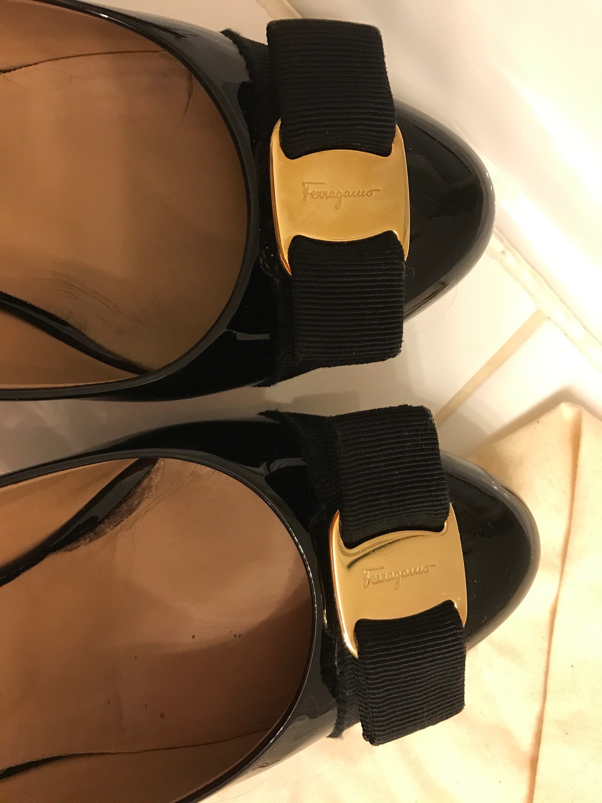 Salvatore Ferragamo Pimpa Patentes BOMBAS Tacones Altos BOMBAS Patentes Negro Talla 7.5 M 9c59c1 Salvatore Ferragamo Pimpa Patentes BOMBAS Tacones Altos BOMBAS Patentes Negro Talla 7.5 M 9c59c1