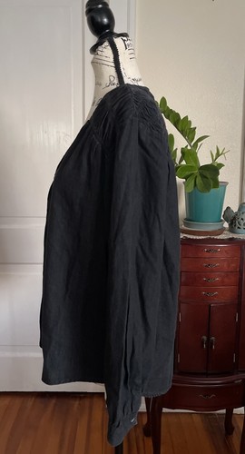 Time and Tru Women's Black 100% Cotton Woven Relaxed Denim Top Size M - Picture 2 of 14