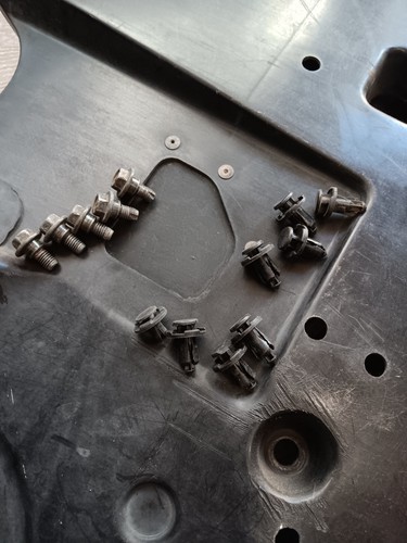 2005 Subaru Impreza WRX STI OEM Skid Cover Plate ( With All Screws & clips ) - Picture 2 of 7