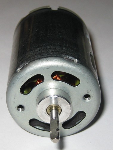 Mabuchi 545SH 12V DC Hobby Motor - 5 Pole - 3.17mm x 16mm D Shaft - 7000RPM - Picture 2 of 5