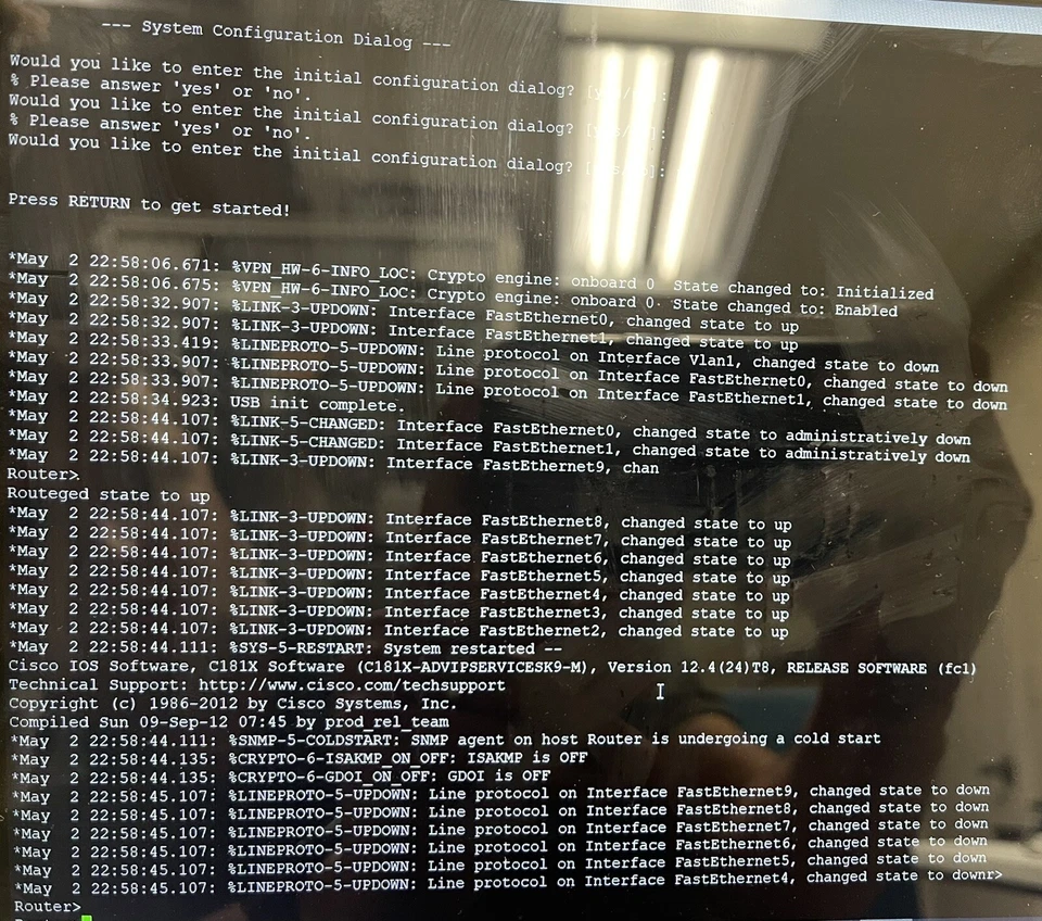 Cisco 1811 100 Mbps 8-Port 10/100 Router (CISCO1811/K9 V05) - Image 4 of 4