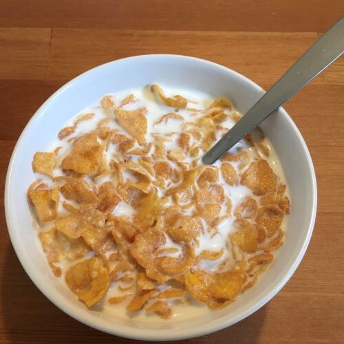 Kellogg's CornFlakes Breakfast Cereal Crunchy Golden Corn Flakes Free Shipping - Picture 4 of 6