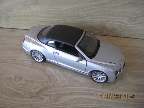 Bentley Continental Supersports Cabriolet    Silver   1/18  by Burago   BOXED - Picture 3 of 3