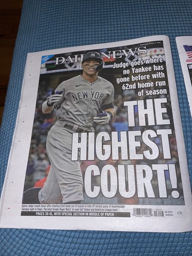 NY Yankees Aaron Judge 62 HR’s Record Breaking NY Newspaper Lot Roger Maris Mint - Picture 4 of 6