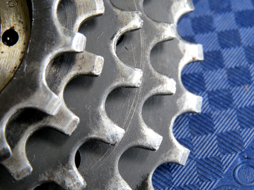 A Fine, ENGLISH-THREADED Vintage Atom 14/28-Tooth, 5-Speed Freewheel - Bild 3 von 7