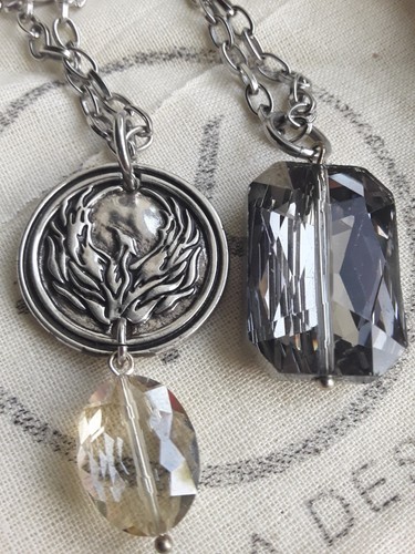 Katia Designs Original Silber PHOENIX Halskette mit Magnetverschluss und Etui