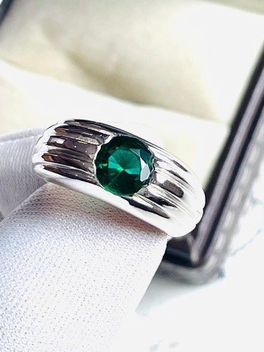 Solitaire Ring 925 Sterling Silver Ring 6x6 mm Round Cut Lab Grown Emerald Ring - Picture 2 of 9