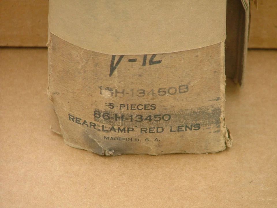 Lincoln Zephyr 1941 lente de luz trasera, derecha, ¡nuevo! luz trasera 86H-13450-B Foto 3 de 3