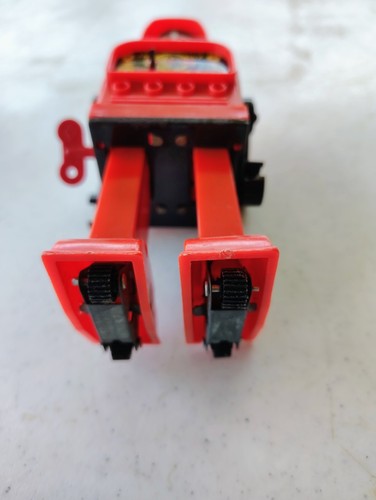 PLATIC VINTAGE ROBOT MADE BY KO JAPAN - Picture 7 of 14