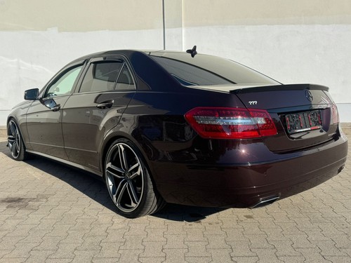 Mercedes E220 CDI AVANTGARDE 1.Hand-Voll-Tüv -Insprktion neu-top Zustand - Bild 5 von 21