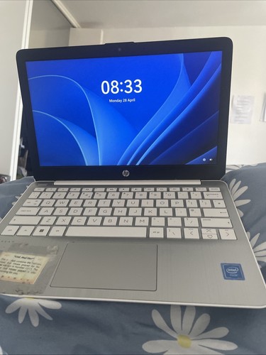 HP Stream 11-ak0027na 11.6" (64GB eMMC, Intel Celeron N4120, 2.60GHz, 4GB... - Picture 4 of 8