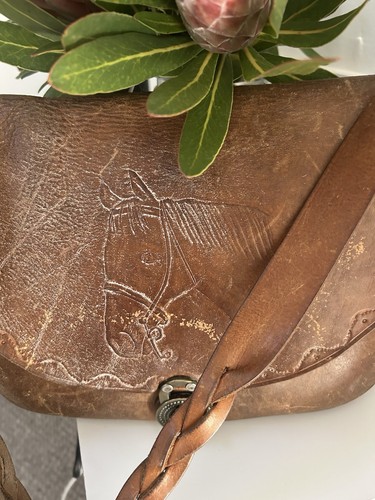 Very Old Bespoke Tan Leather Shoulder Bag ( Featuring A Horse Head ) - Picture 2 of 7