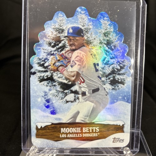 2024 Topps Holiday Mookie Betts Evergreen #EG-17 Dodgers