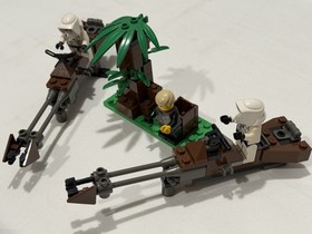 LEGO Star Wars Speeder Bikes 7128  set