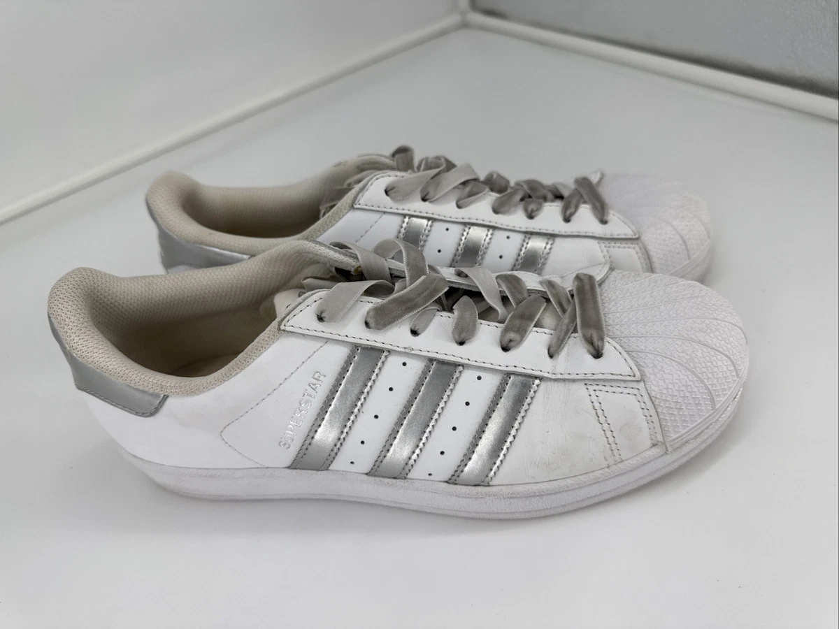 adidas gazelle silver green womens ADIDAS Superstar vintage en blanco y negro JQ3254 main image 1