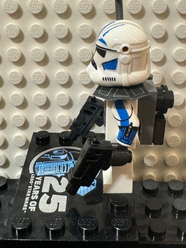 LEGO Star Wars Minifigur Fives sw1329 aus Set 75387 – neu & vollständig - Bild 9 von 10