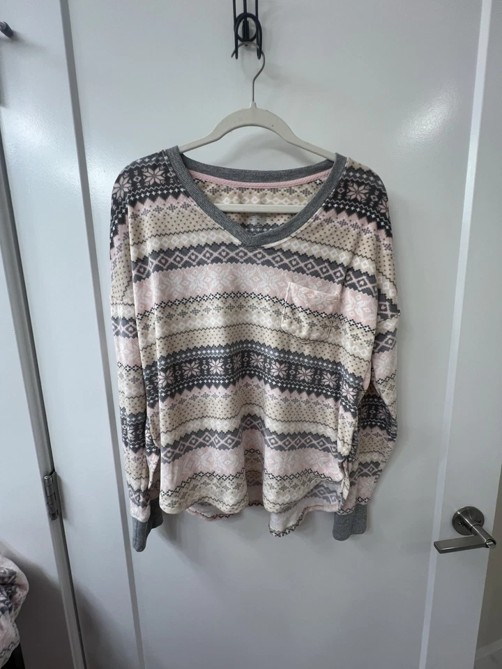 JUEGO DE PIJAMA JOGGER MANGA LARGA ESTAMPADO ROSA Y GRIS CUDDL DUDS TALLA M Foto 2 de 3