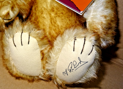 Cliff Richard Collection Bear - "ELFIE" by Gund - Limited Edition - Mohair - Picture 3 of 10