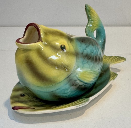 Antique Vintage SHORTER & SON POTTERY England Green Fish Gravy Boat & Plate - Picture 2 of 4