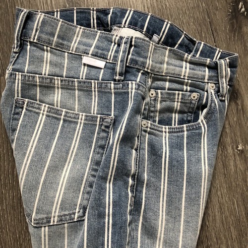 Pantalones de mezclilla Boyish By Her Stanley a rayas con botones cortos Fly They Made Me A Criminal 26 - Imagen 6 de 14