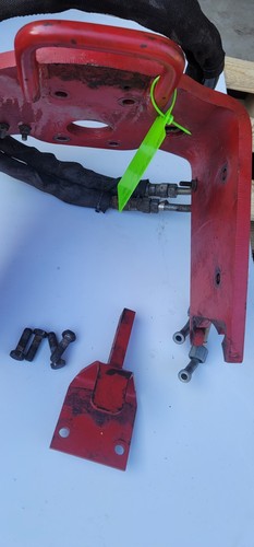 Toro  Sand Pro 5040 CASTOR Fork Assembly  108-0573-01  w/ Hydraulic Hose & BOLTS - Picture 3 of 9