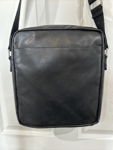 Kenneth Cole Black Vegan Leather Crossbody Travel Bag Carry All Zip Pockets - Bild 5 von 13