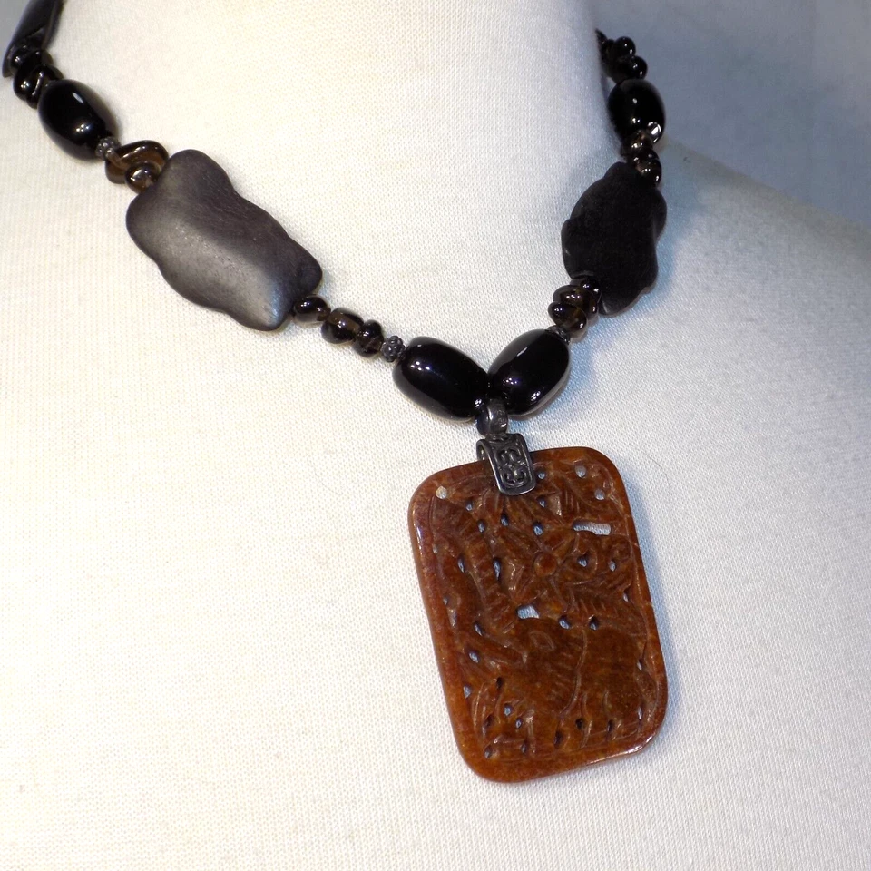 Collar Tallado Elefante Jade Colgante Plata de Ley Negro Jadeíta Vidrio Cuentas Foto 2 de 4