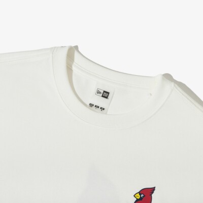 ☆New Era☆ MLB St. Louis Cardinals Felt Pocket T-Shirt Off New Era 2025 MLB St. Louis Cardinals Felt Pocket T-Shirt