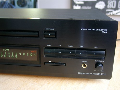 Eleganter HiFi CD-Player Onkyo Integra DX-7711 mit Fernbedienung - Bild 4 von 5