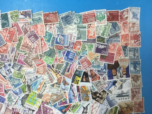 Denmark Collection Of 1,000 Different Used Stamps - Picture 4 of 10