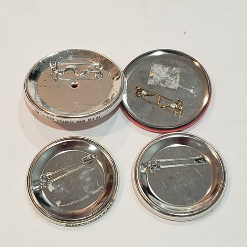 Lote de 4 Huskers de botón rojo grande vintage Nebraska Cornhuskers Go - Imagen 4 de 4